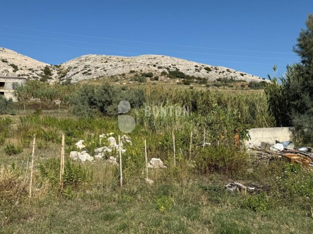 Zemljište na prodaju 1550 m² – Pag