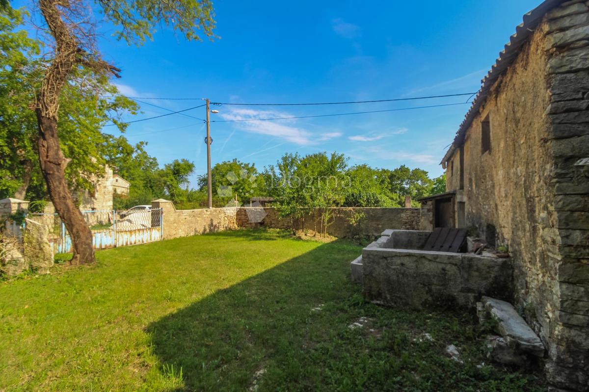 Hiša Na predaj - ISTARSKA GRAČIŠĆE