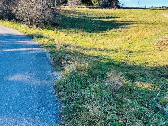 Zemljište Na prodaju - PRIMORSKO-GORANSKA RAVNA GORA