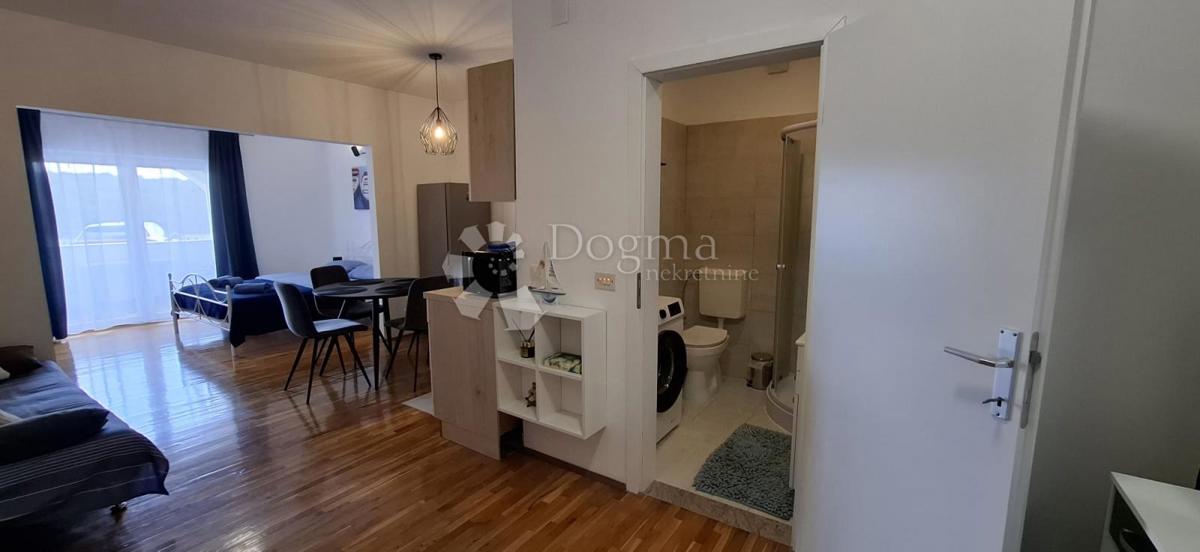 Flat For sale - PRIMORSKO-GORANSKA RAB