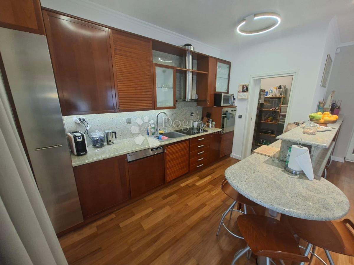 Haus Zu verkaufen - GRAD ZAGREB ZAGREB