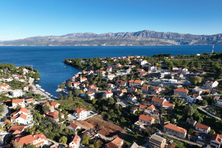 Hiša na predaj 70 m² – Brač