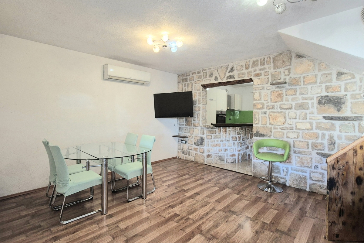 Kuća Na prodaju - SPLITSKO-DALMATINSKA ŠOLTA
