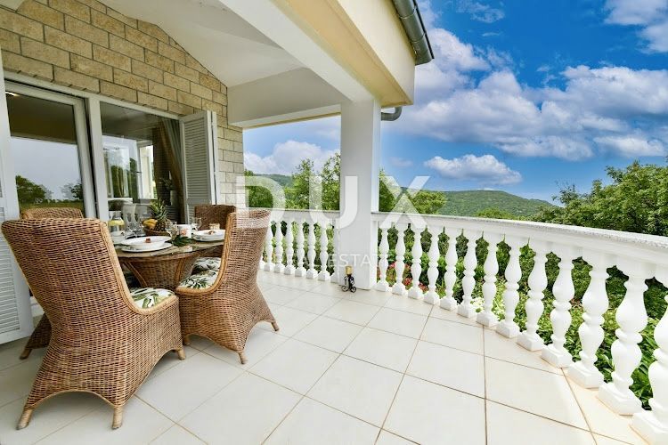 Kuća Na prodaju - PRIMORSKO-GORANSKA VINODOLSKA OPĆINA