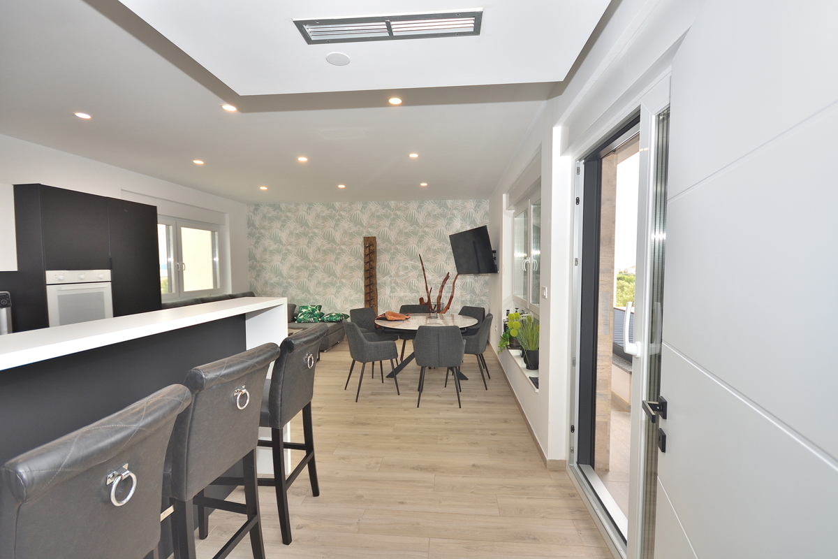 House For sale - ŠIBENSKO-KNINSKA VODICE