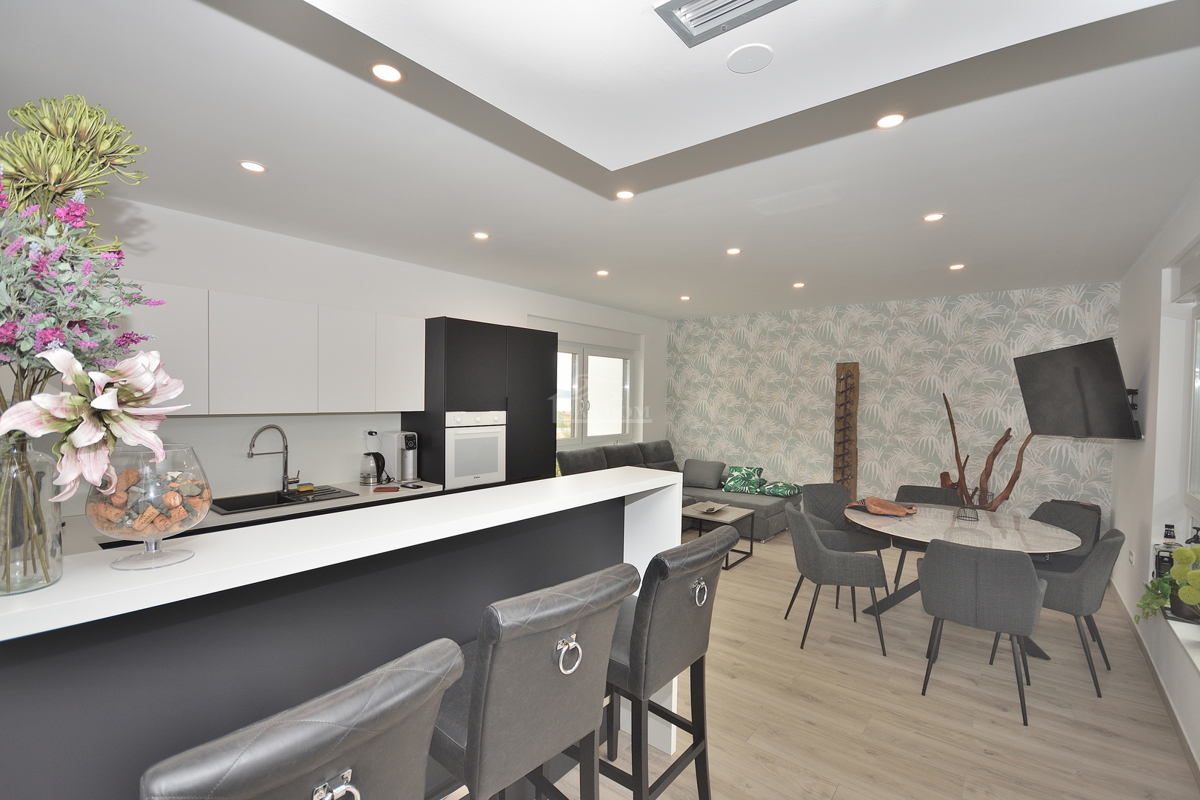 House For sale - ŠIBENSKO-KNINSKA VODICE