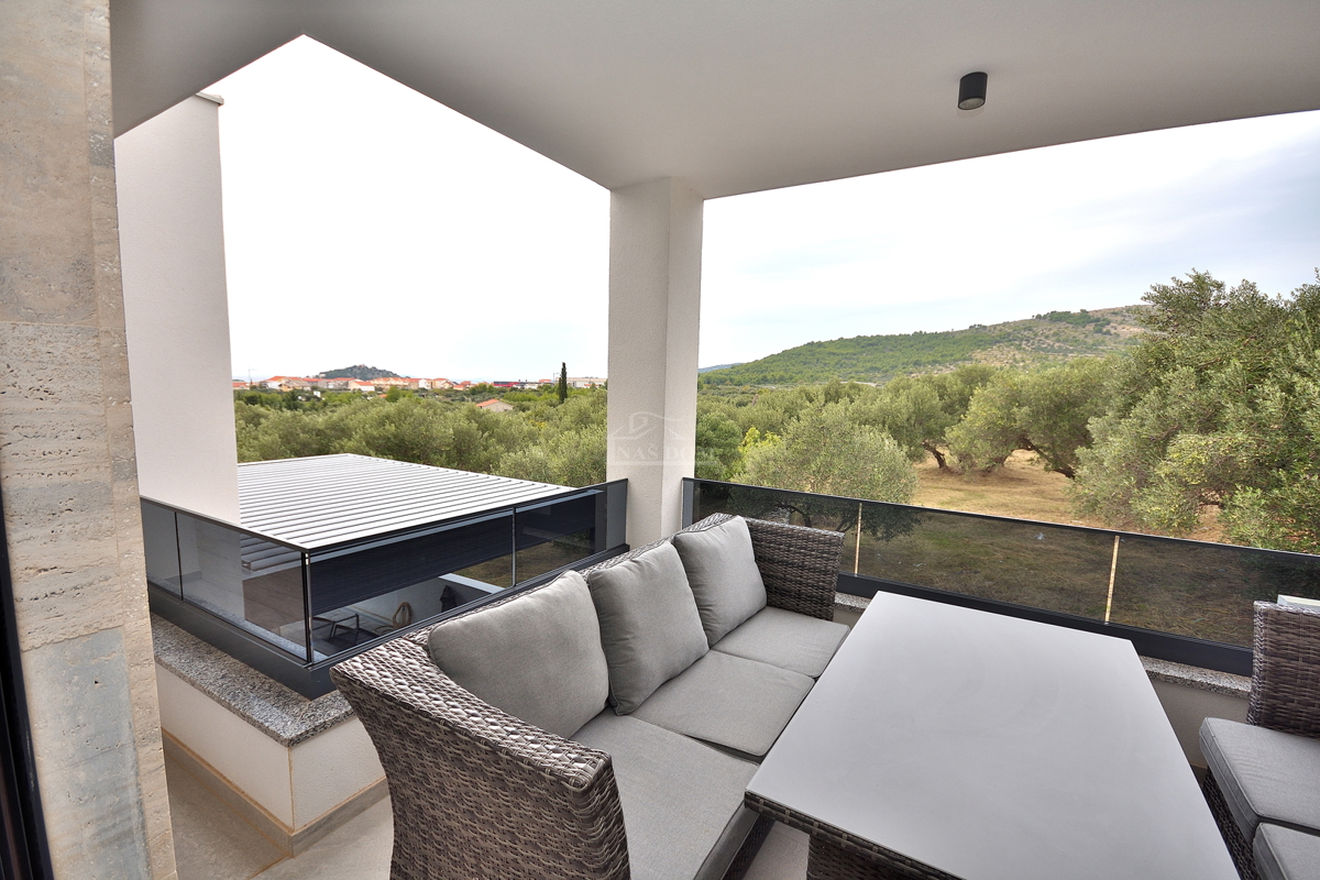 House For sale - ŠIBENSKO-KNINSKA VODICE