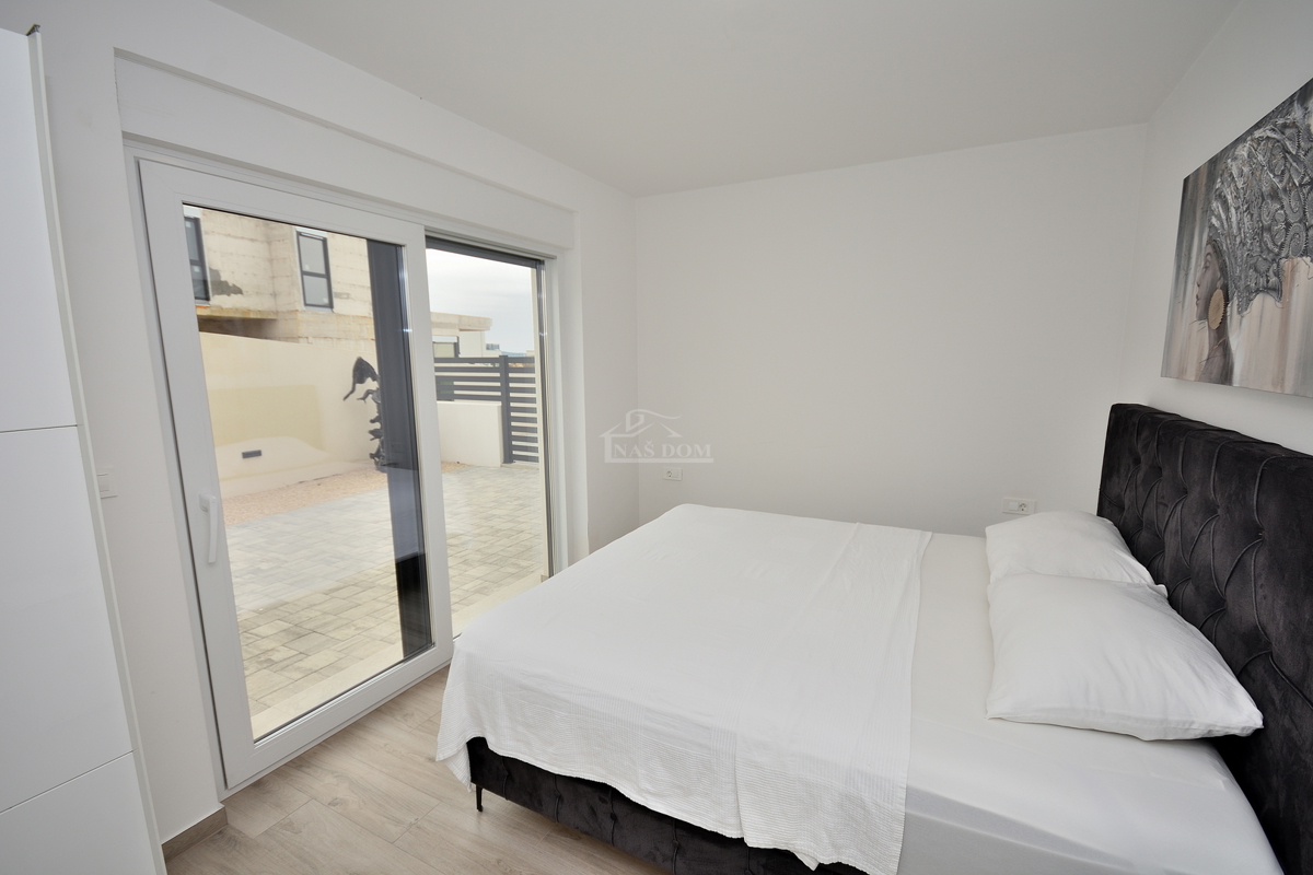 House For sale - ŠIBENSKO-KNINSKA VODICE