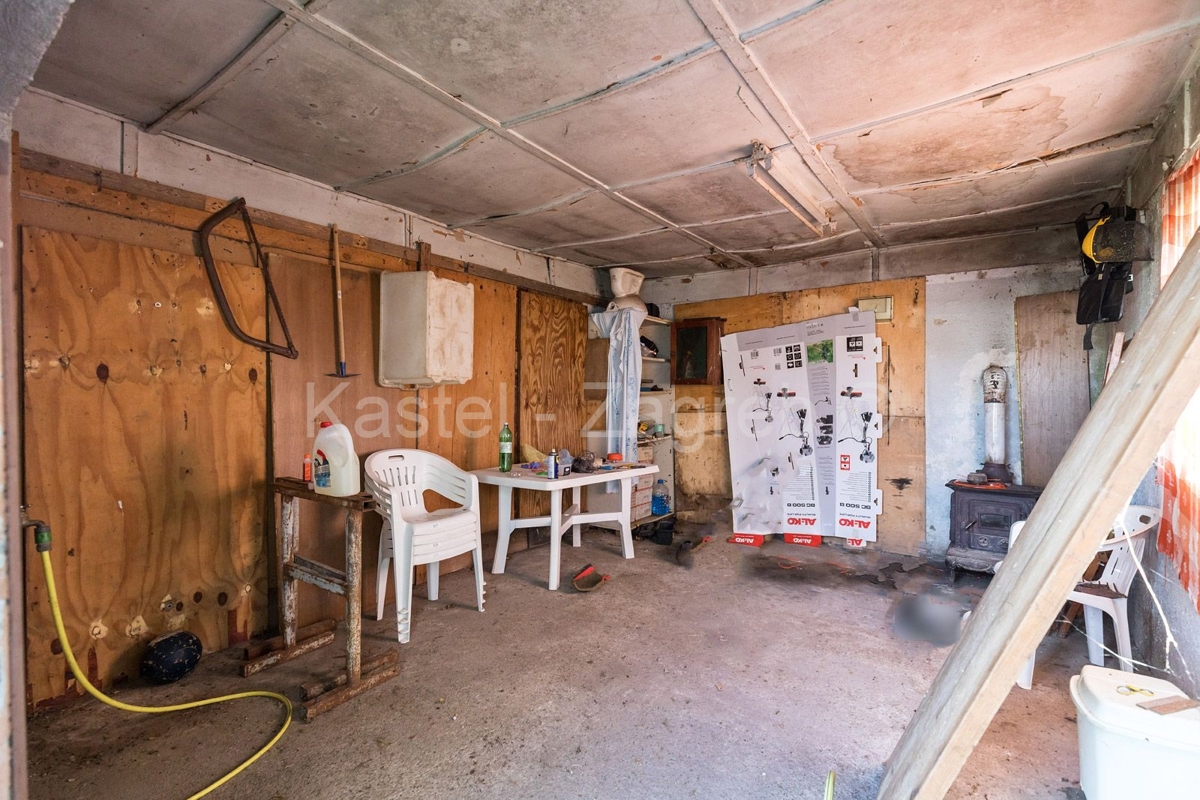 House For sale - ZAGREBAČKA RUGVICA