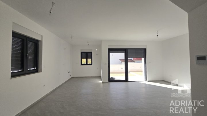 Stan Na prodaju - šibensko-kninska Vodice - foto 3/14