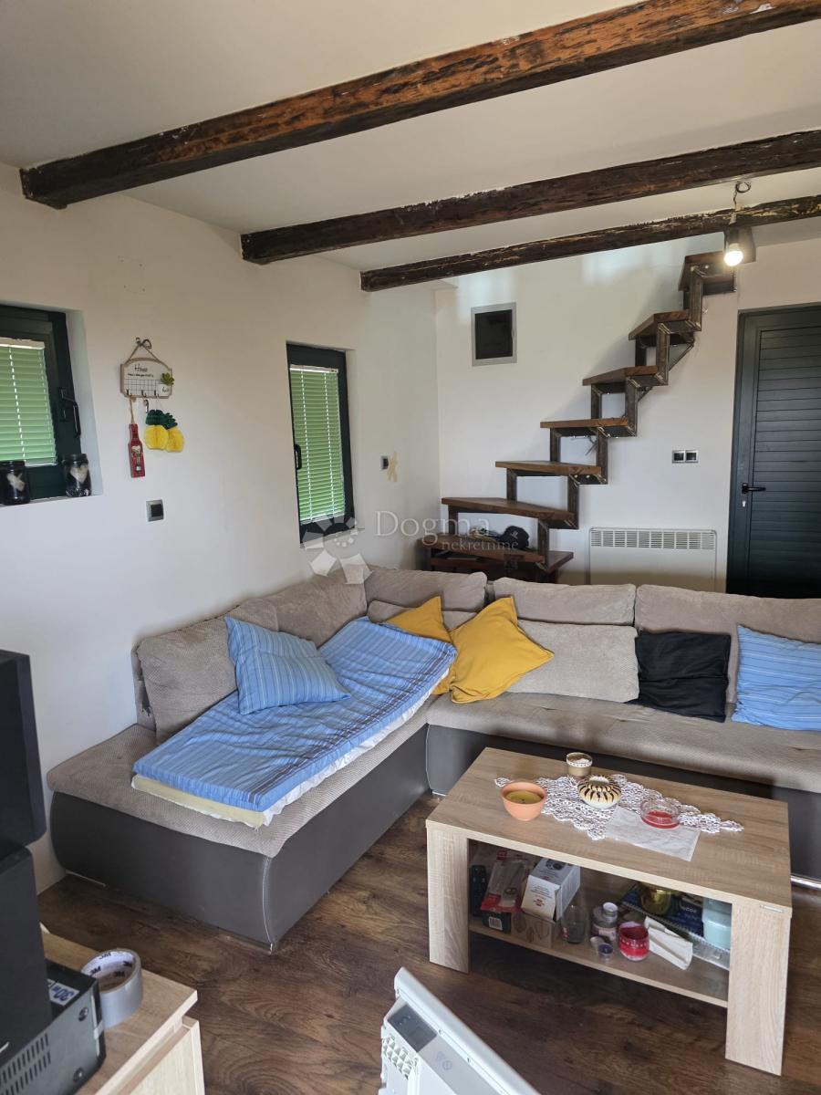 Maison À vendre - KRAPINSKO-ZAGORSKA STUBIČKE TOPLICE