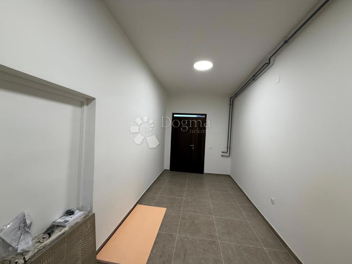 Poslovni prostor Za najam - VARAŽDINSKA TRNOVEC BARTOLOVEČKI