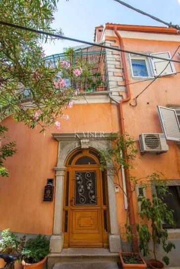 Casa In vendita - PRIMORSKO-GORANSKA CRES
