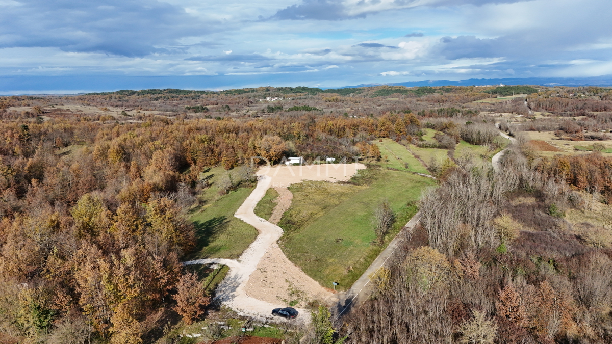 Zemljište Na prodaju - ISTARSKA PAZIN