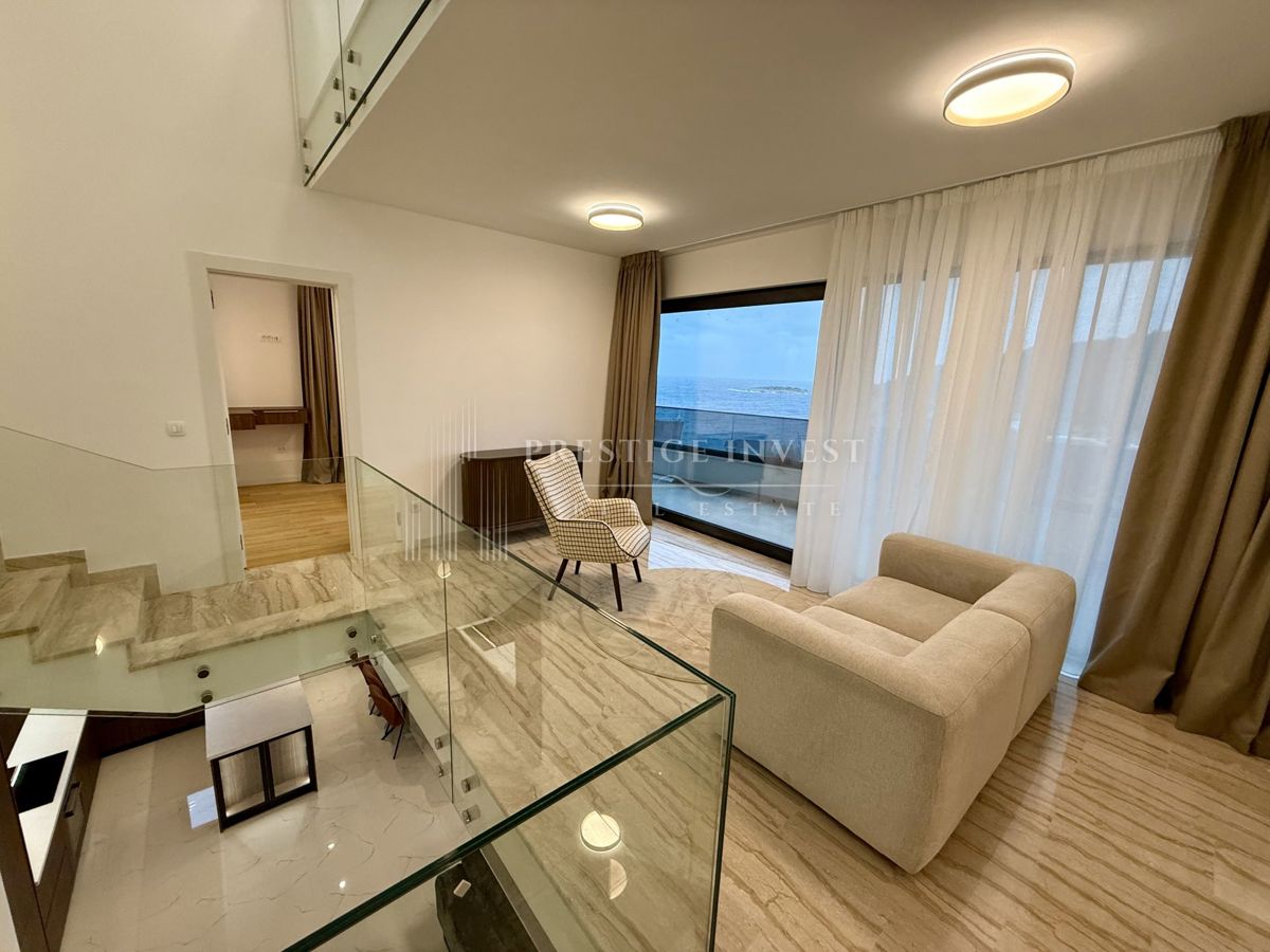 Haus Zu verkaufen - ŠIBENSKO-KNINSKA ROGOZNICA