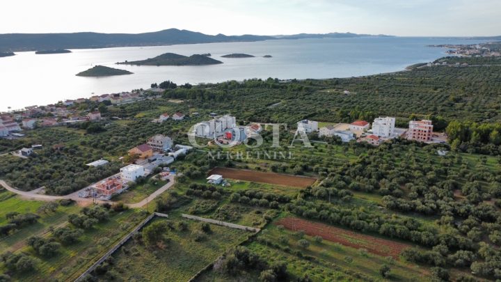 Parcela na predaj 500 m² – Sveti Filip I Jakov