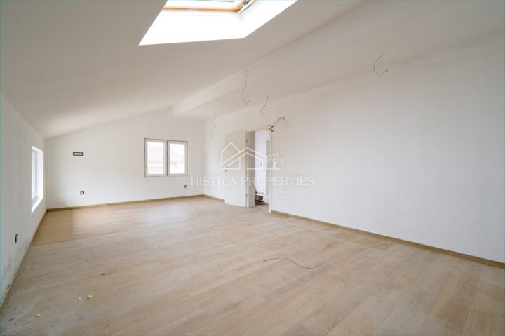 Apartmán na prodej 79 m² – Poreč