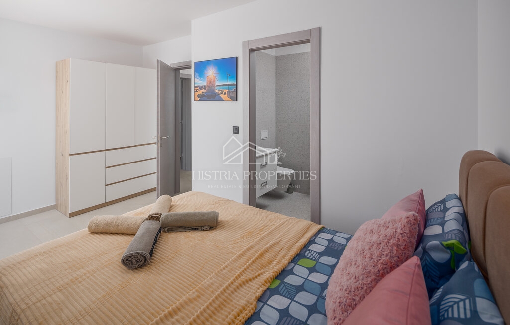 Haus Zu verkaufen - ISTARSKA POREČ