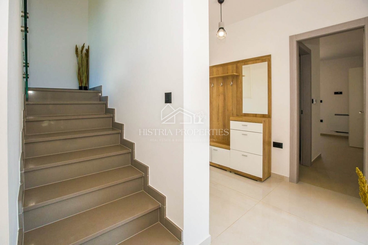 Haus Zu verkaufen - ISTARSKA POREČ