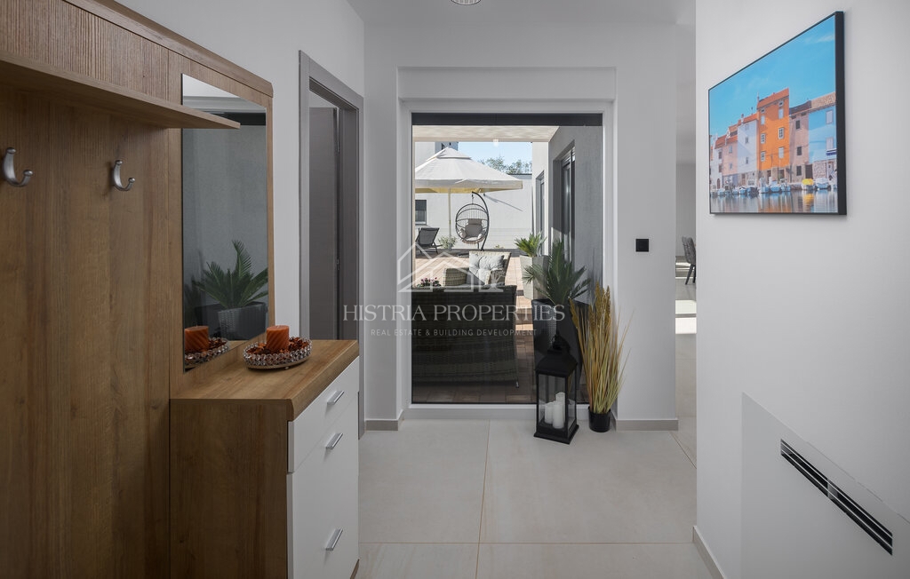 Haus Zu verkaufen - ISTARSKA POREČ