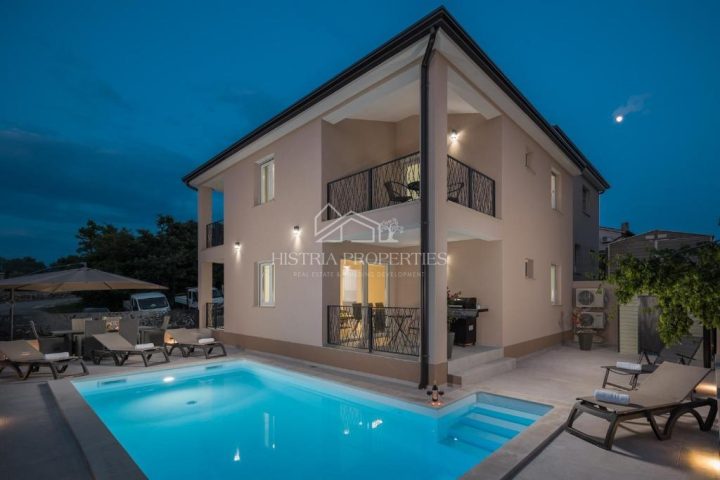 Maison à vendre 140 m² – Poreč