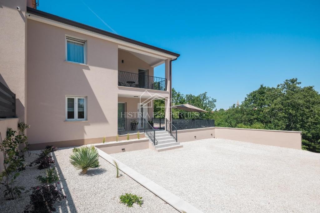 Hiša Na predaj - ISTARSKA POREČ