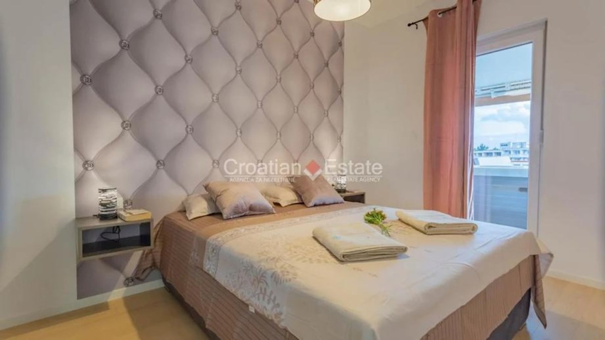 Apartment Zu verkaufen - SPLITSKO-DALMATINSKA SPLIT