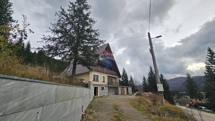 Dům na prodej 350 m² – Ravna Gora
