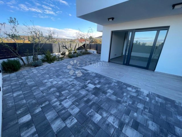 Apartmán na predaj 79 m² – Murter