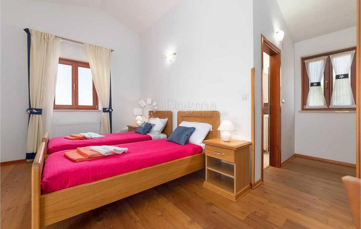 Haus Zu verkaufen - ISTARSKA TINJAN
