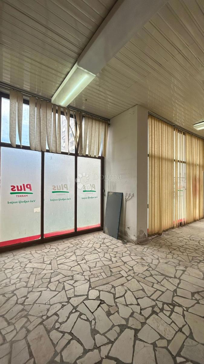 Poslovni prostor Na prodaju - ISTARSKA PULA