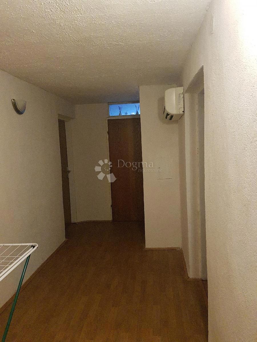 Casa In vendita - OSJEČKO-BARANJSKA OSIJEK