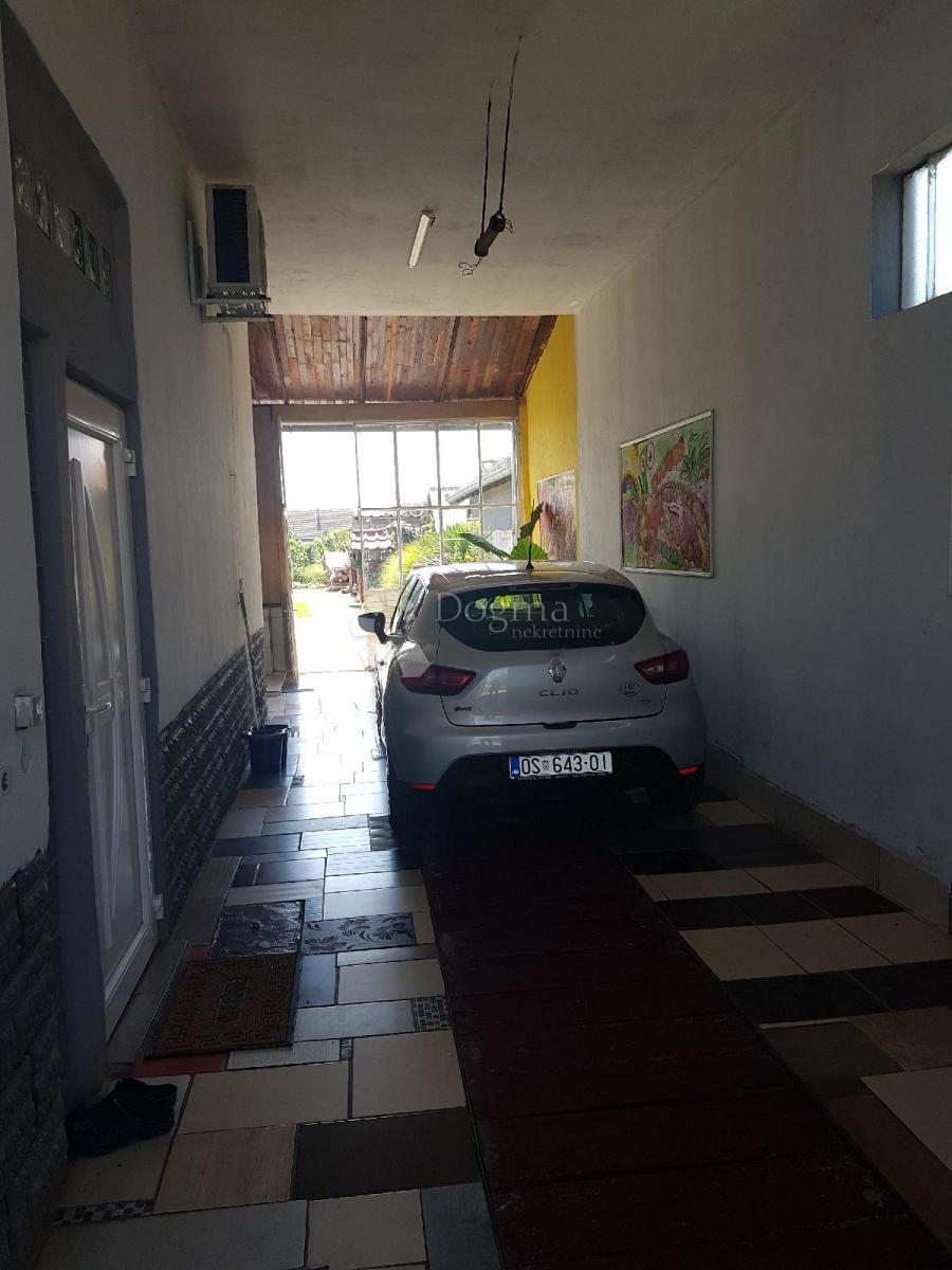 Casa In vendita - OSJEČKO-BARANJSKA OSIJEK