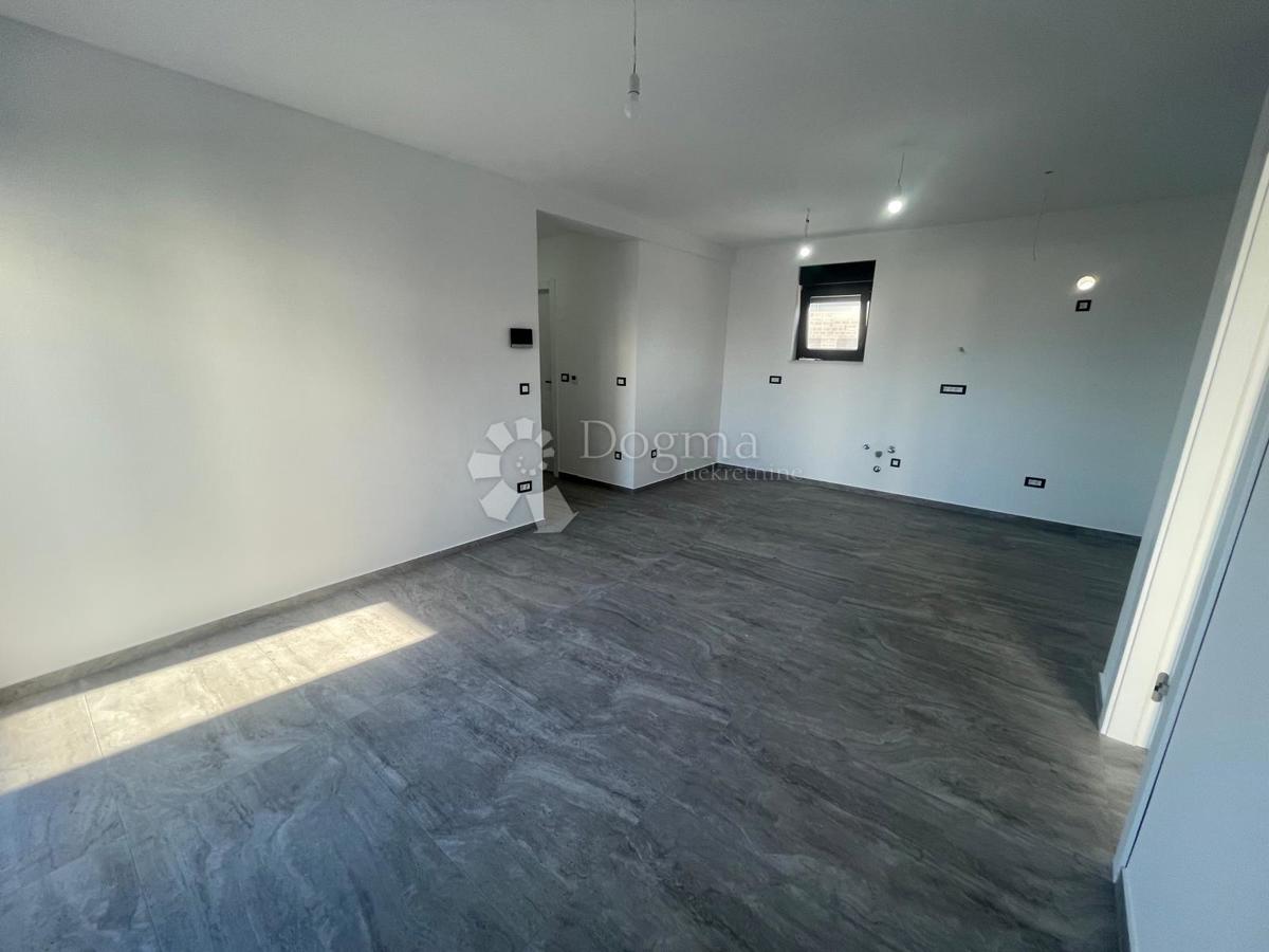 Appartement À vendre - ŠIBENSKO-KNINSKA MURTER