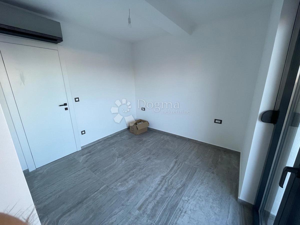 Appartement À vendre - ŠIBENSKO-KNINSKA MURTER