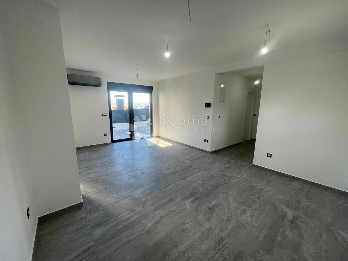 Appartement À vendre - ŠIBENSKO-KNINSKA MURTER