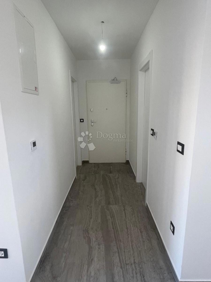 Appartement À vendre - ŠIBENSKO-KNINSKA MURTER