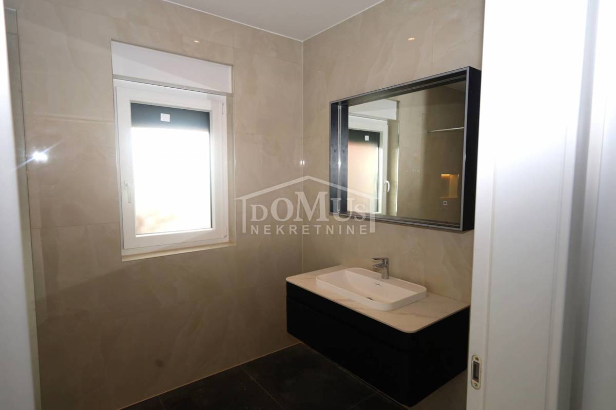 Flat For sale - ŠIBENSKO-KNINSKA VODICE