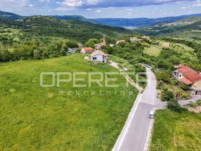 Land for sale 802 m² – Pazin