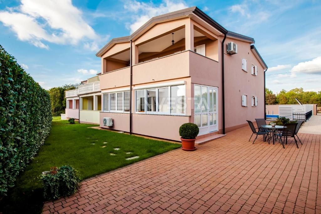 House For sale - Istarska Poreč - foto 1/36