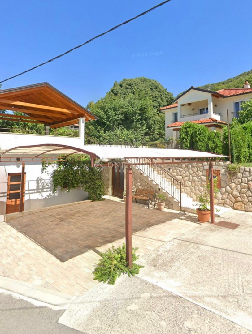 Kuća Na prodaju - PRIMORSKO-GORANSKA VINODOLSKA OPĆINA