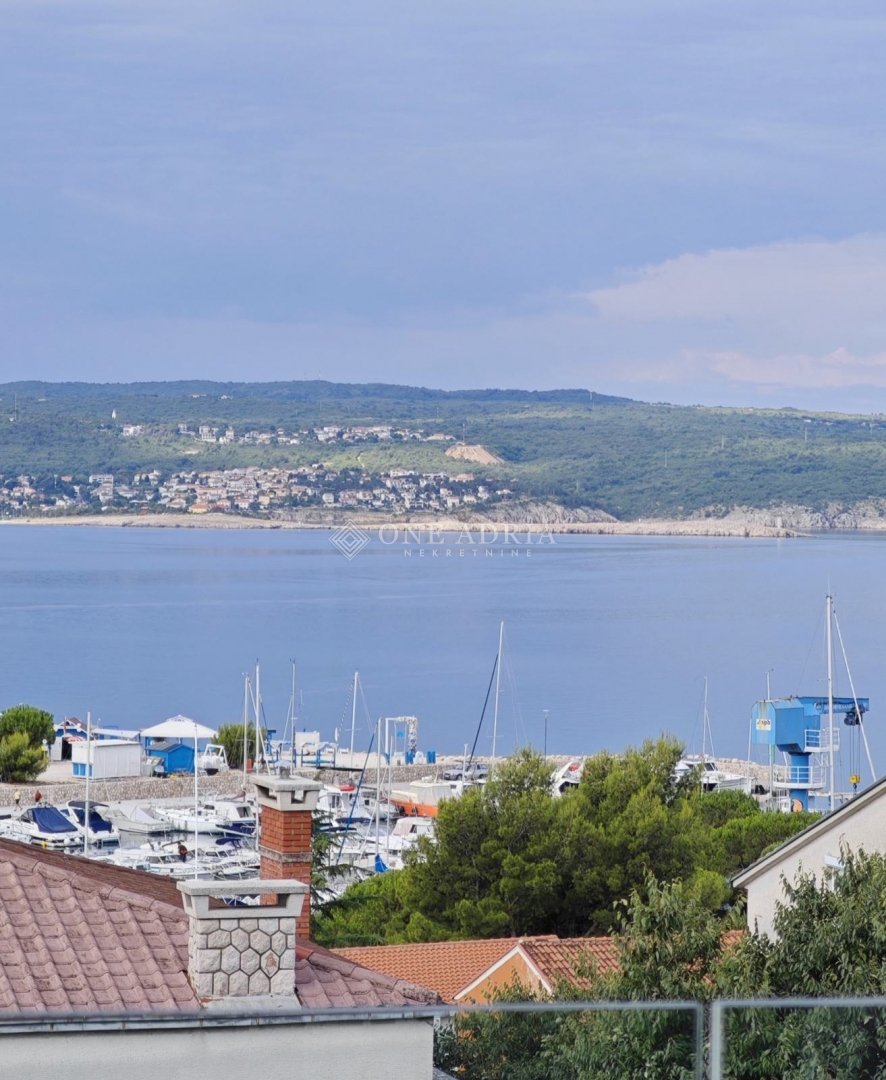 Stan Na prodaju - PRIMORSKO-GORANSKA CRIKVENICA