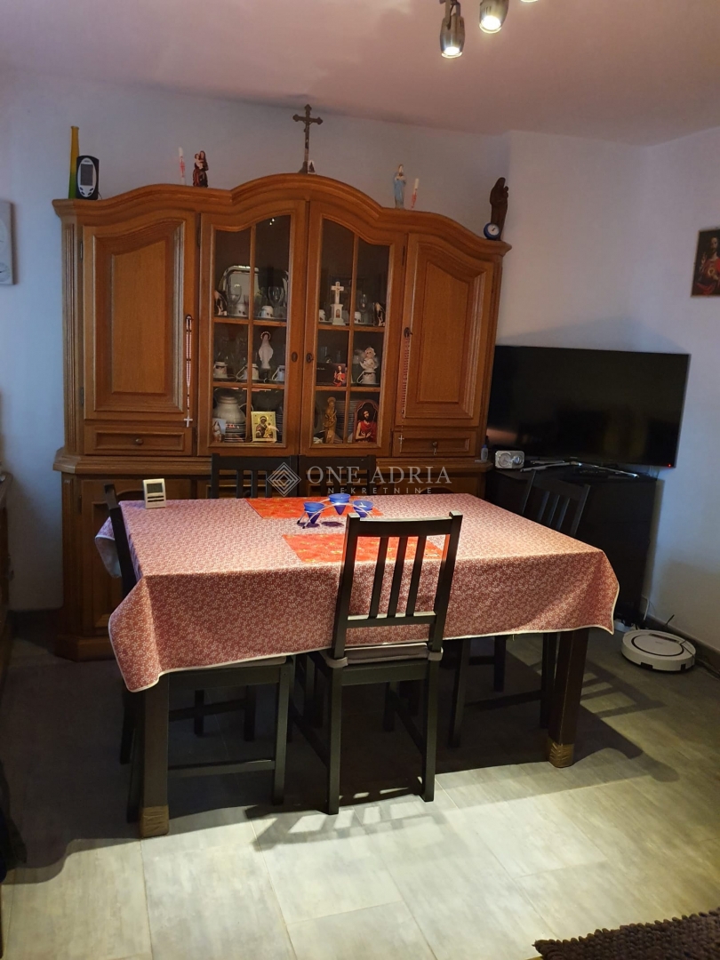 Kuća Na prodaju NOVI VINODOLSKI