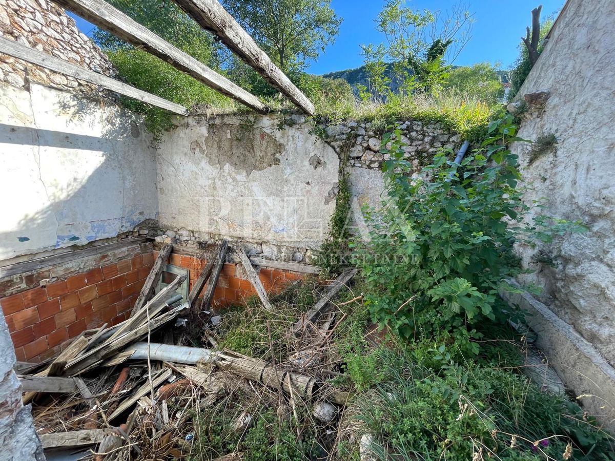 Kuća Na prodaju - PRIMORSKO-GORANSKA VINODOLSKA OPĆINA