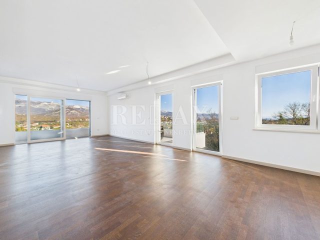 Stan na prodaju 242 m² – Čavle