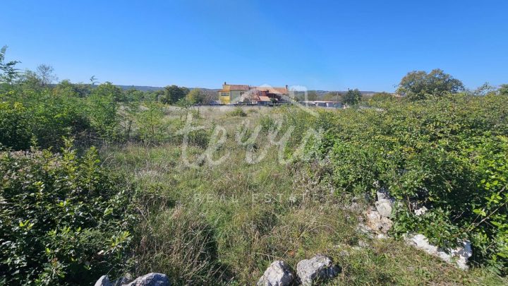 Grundstück zu verkaufen 689 m² – Labin