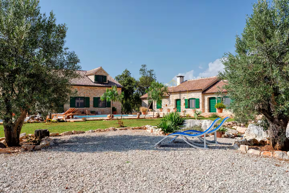 Kuća Na prodaju - SPLITSKO-DALMATINSKA STARI GRAD