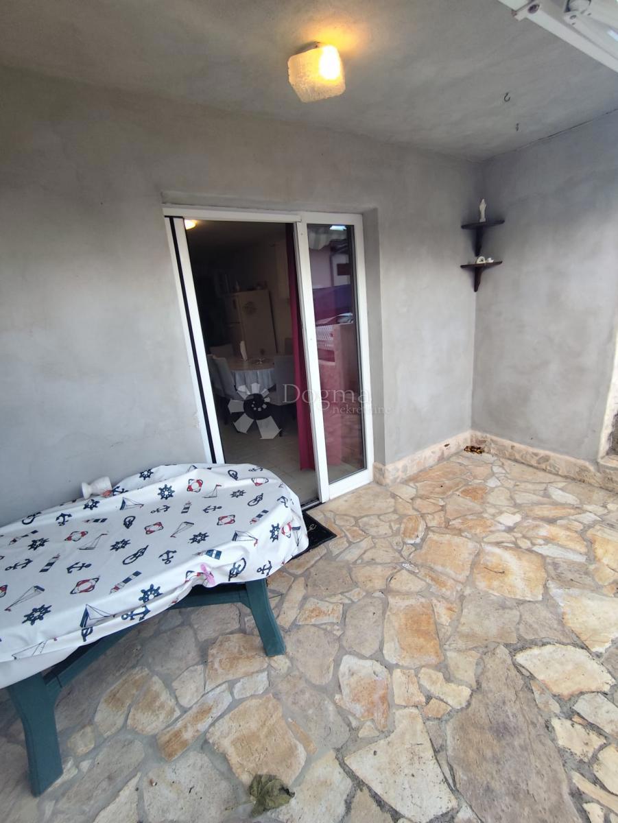 Haus Zu verkaufen - ŠIBENSKO-KNINSKA PIROVAC
