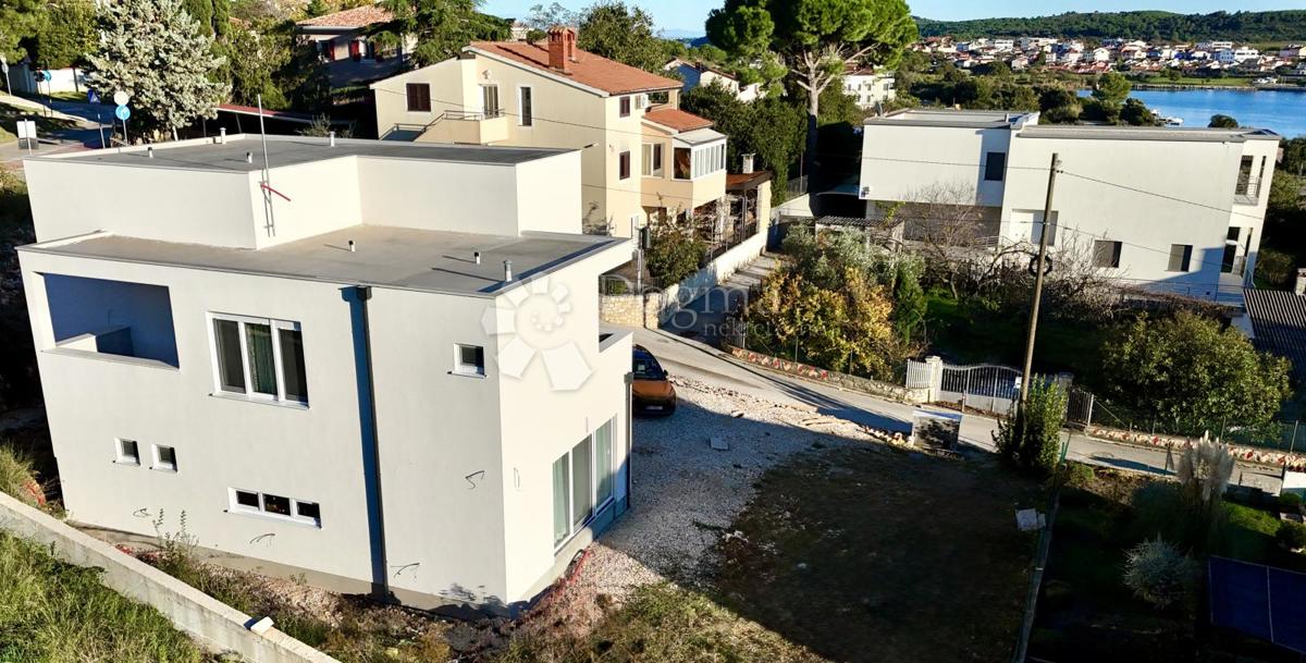 House For sale - ISTARSKA MEDULIN