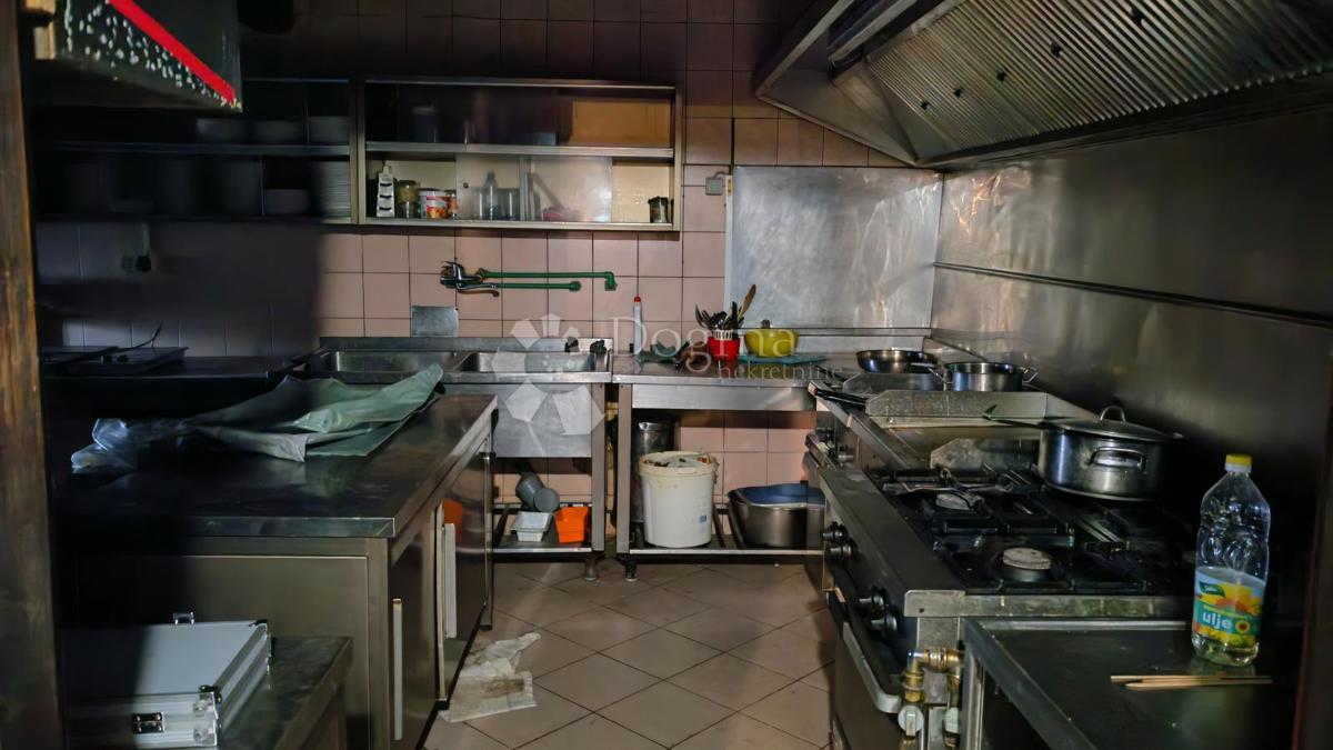 Gewerbefläche Zu vermieten - PRIMORSKO-GORANSKA BAKAR